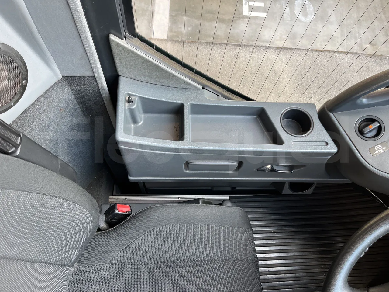 Setra S415 - Onboard Device 3 Left Side