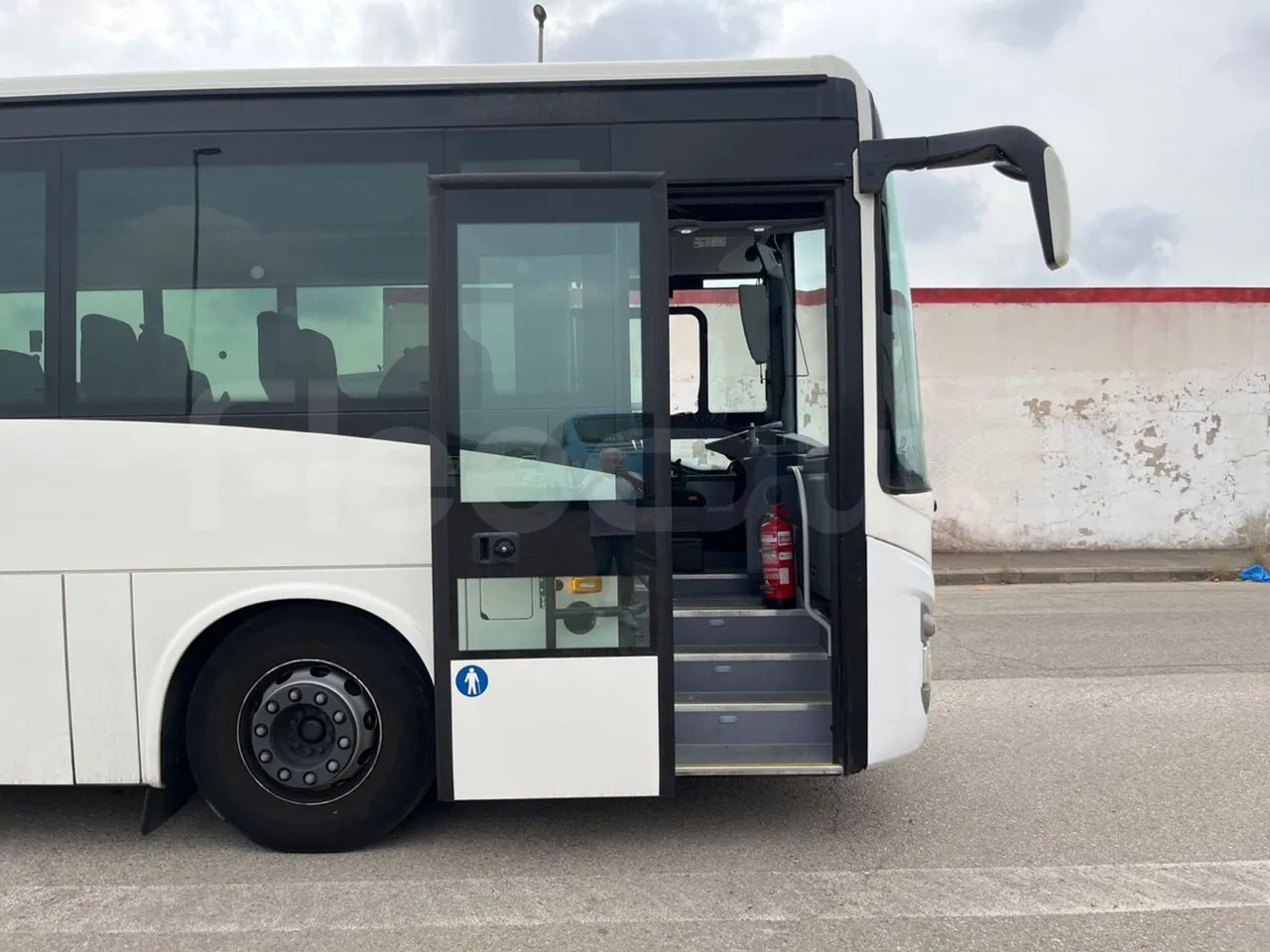 Iveco Crossway CBCWE3-00/ Euro 6 - 265 Kw - 12.962 Mt - front door 2 open