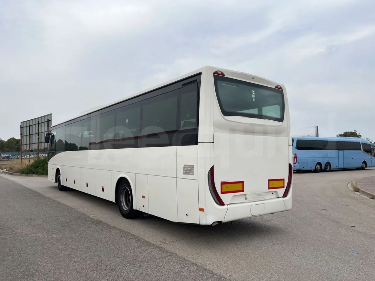 Iveco Crossway CBCWE3-00/ Euro 6 - 265 Kw - 12.962 Mt - 3/4 left rear side