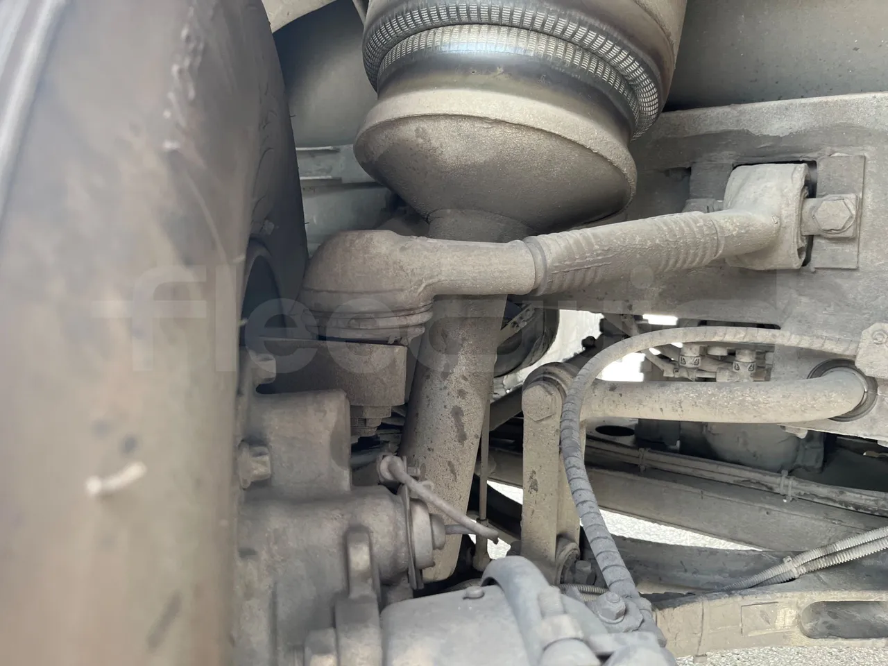 Iveco Crossway CBCWE3-00/ Euro 6 - 265 Kw - 12.962 Mt - front shock absorbers right
