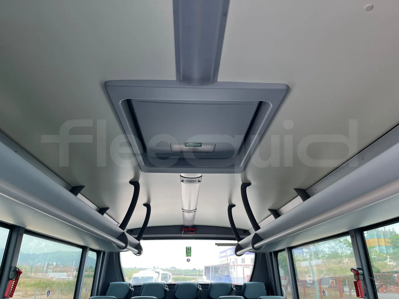Iveco Crossway CBCWE3-00/ Euro 6 - 265 Kw - 12.962 Mt - roof hatch 1