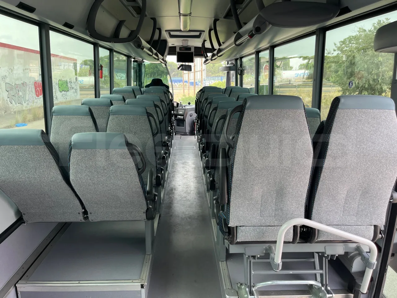 Iveco Crossway CBCWE3-00/ Euro 6 - 265 Kw - 12.962 Mt - forward view middle aisle