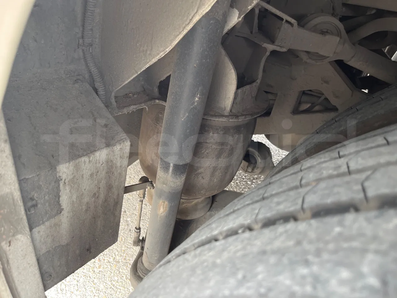 Iveco Crossway CBCWE3-00/ Euro 6 - 265 Kw - 12.962 Mt - axle 2 shock absorbers 1 left