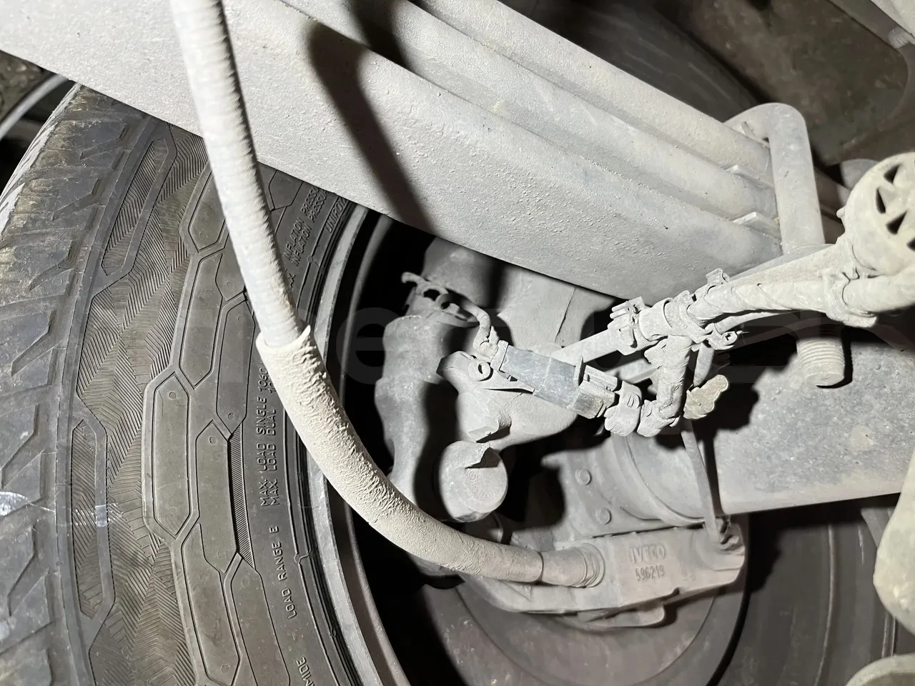 Iveco Daily A50 S34 VI - axel 3 caliper brakes right