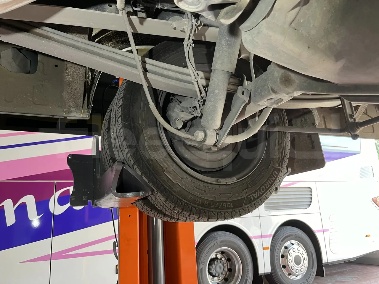 Iveco Daily A50 S34 VI - axle 3 right side