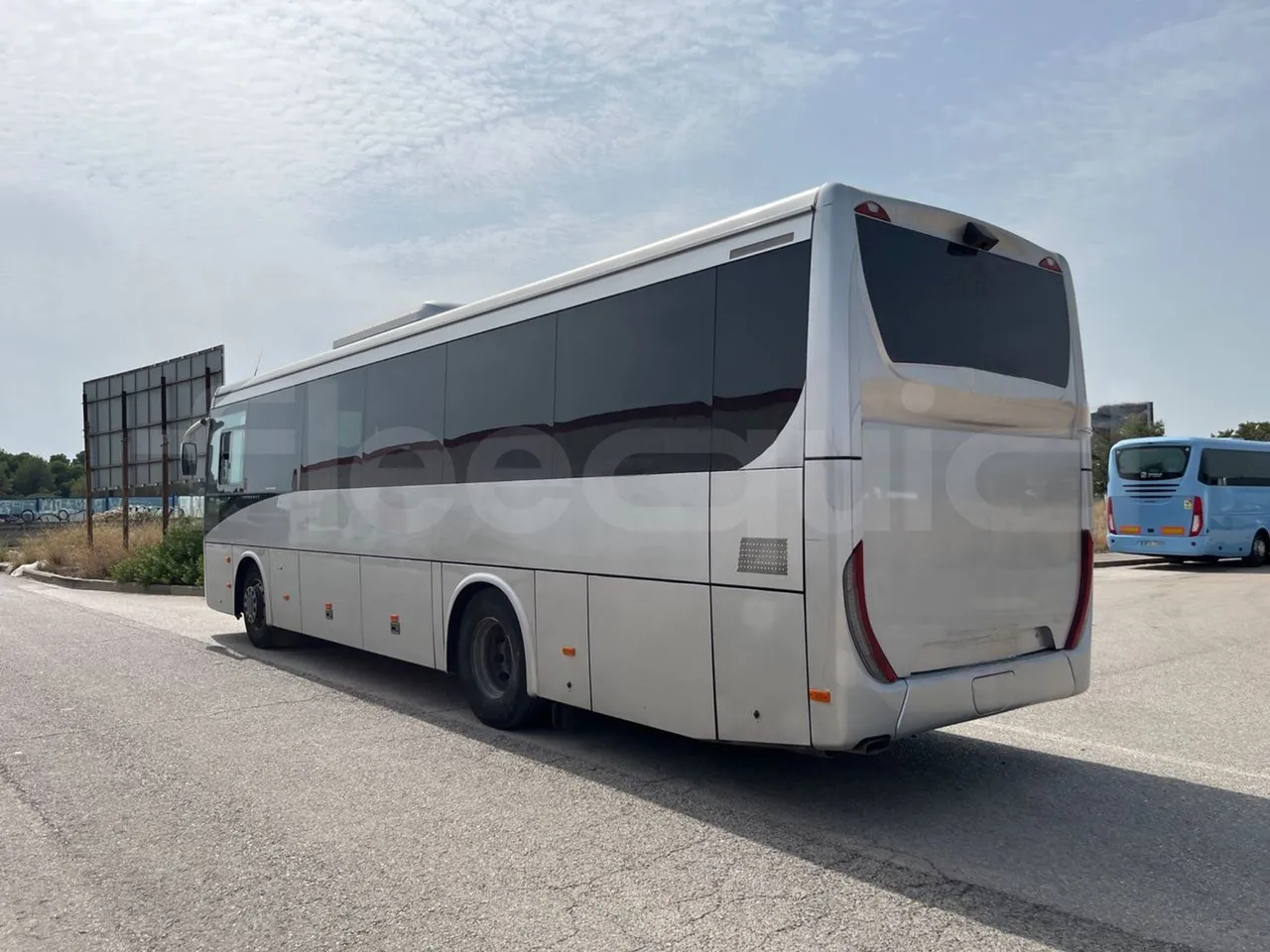 Iveco Crossway CBCW3-00/ Euro 6 - 265 Kw - 10.757 Mt - 3/4 left rear side