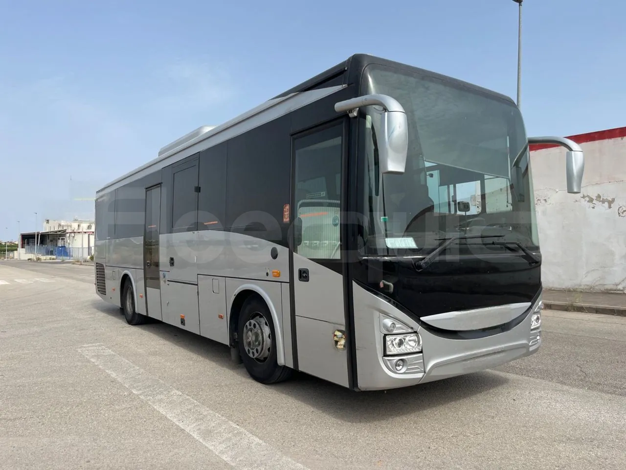 Iveco Crossway CBCW3-00/ Euro 6 - 265 Kw - 10.757 Mt - Base cover photo