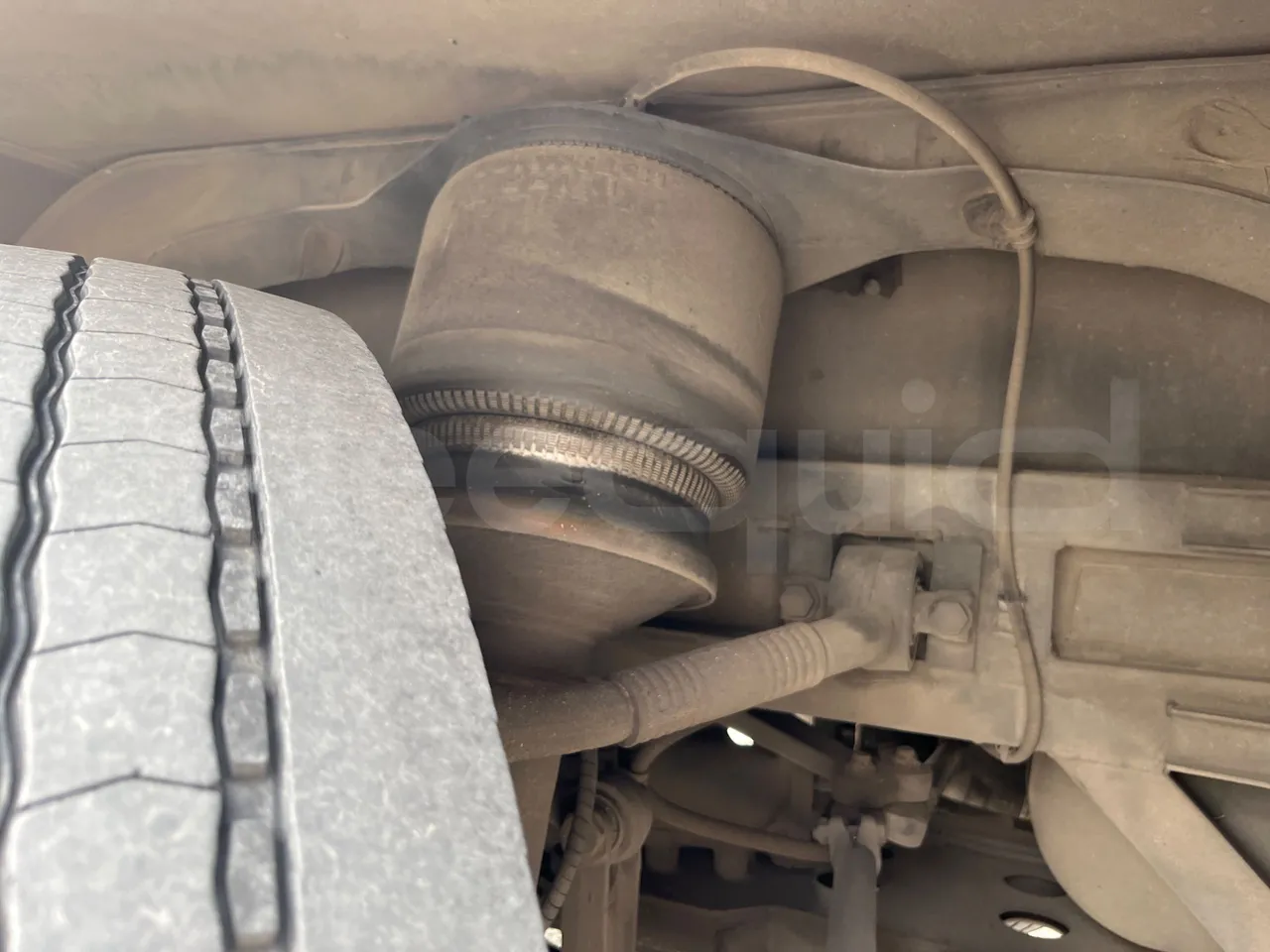 Iveco Crossway CBCW3-00/ Euro 6 - 265 Kw - 10.757 Mt - front air springs left