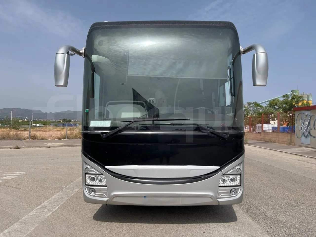 Iveco Crossway CBCW3-00/ Euro 6 - 265 Kw - 10.757 Mt - front photo