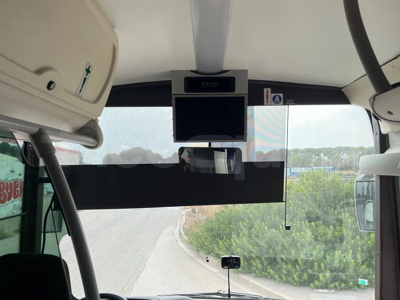 Iveco Crossway CBCW3-00/ Euro 6 - 265 Kw - 10.757 Mt - monitor detail photo