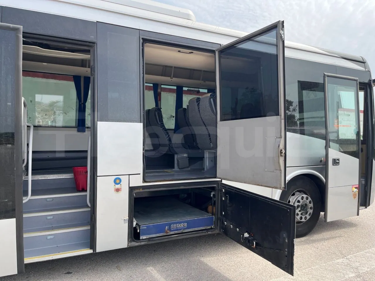 Iveco Crossway CBCW3-00/ Euro 6 - 265 Kw - 10.757 Mt - platform open photo