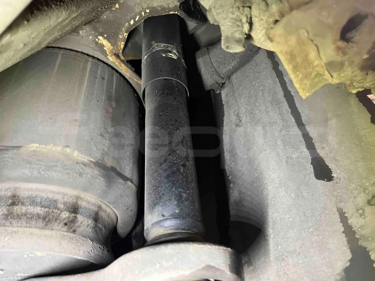 Mercedes-Benz Citaro G 0530 - Euro5 - 260kW - 17.940mt - axel 2 air springs 1 right