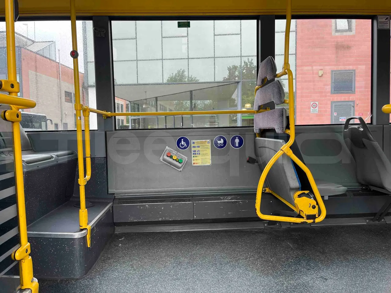 Mercedes-Benz Citaro G 0530 - Euro5 - 260kW - 17.940mt - disabled area photo