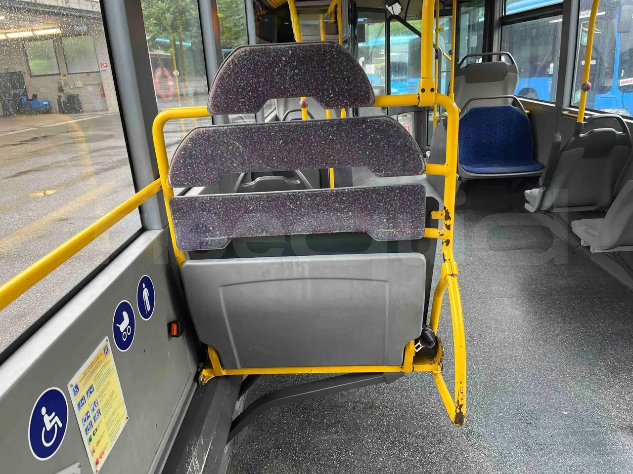 Mercedes-Benz Citaro G 0530 - Euro5 - 260kW - 17.940mt - folding seat photo