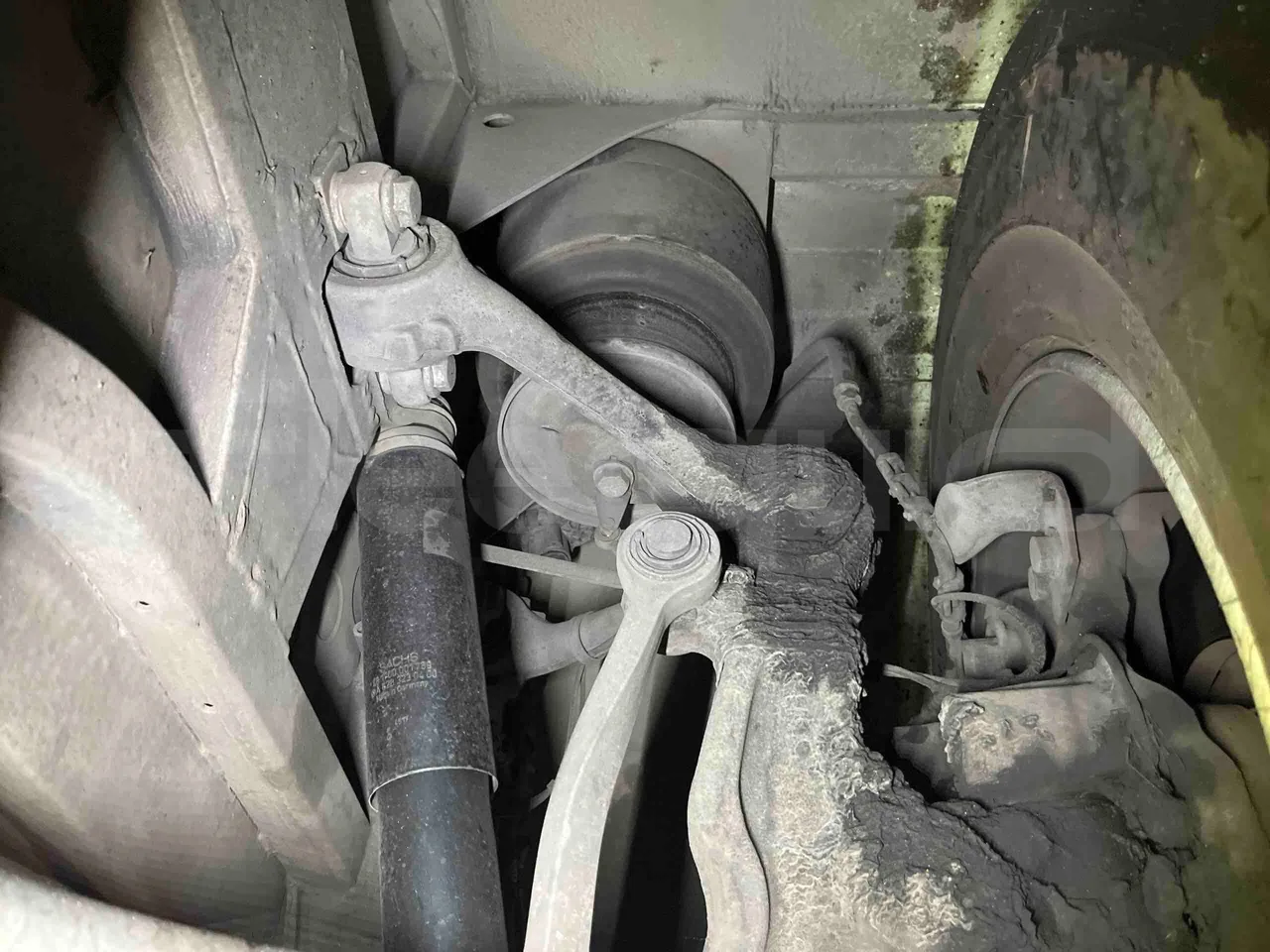Mercedes-Benz Citaro G 0530 - Euro5 - 260kW - 17.940mt - front air springs right