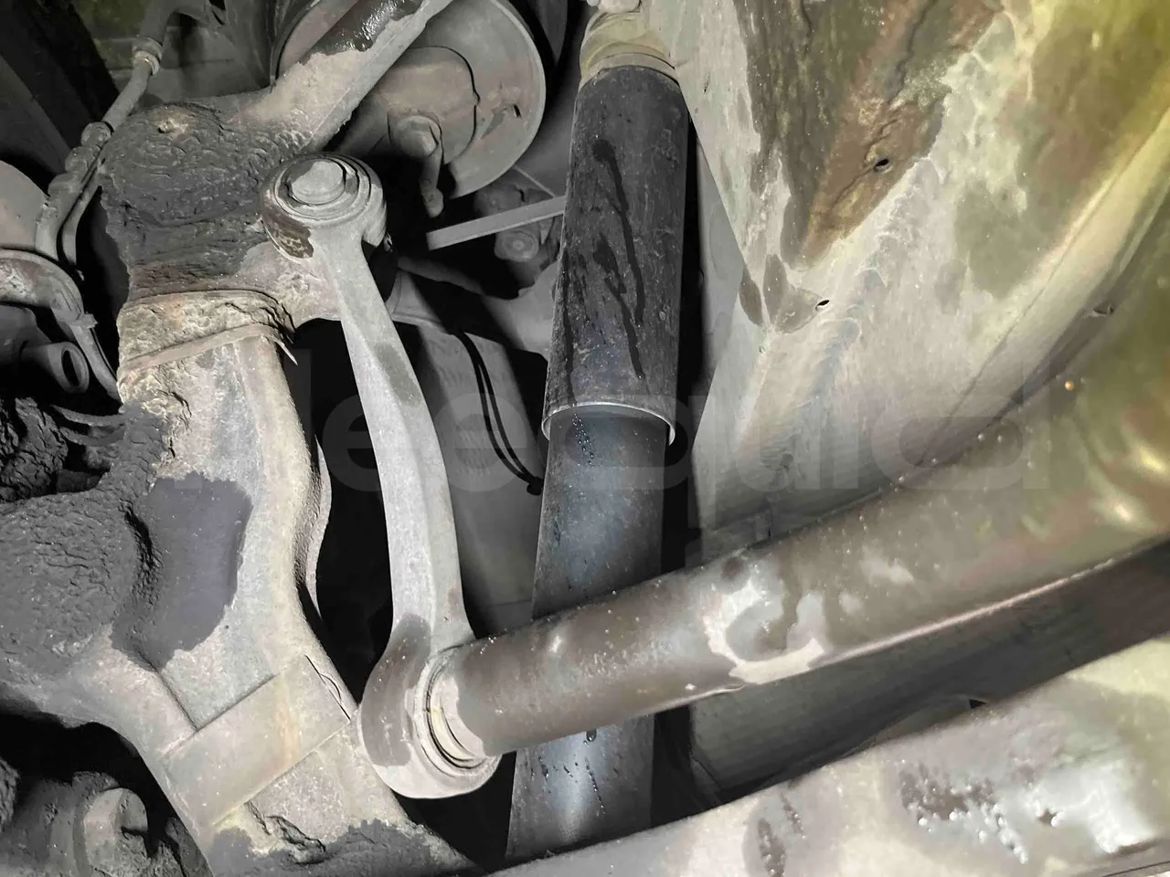 Mercedes-Benz Citaro G 0530 - Euro5 - 260kW - 17.940mt - front shock absorbers left