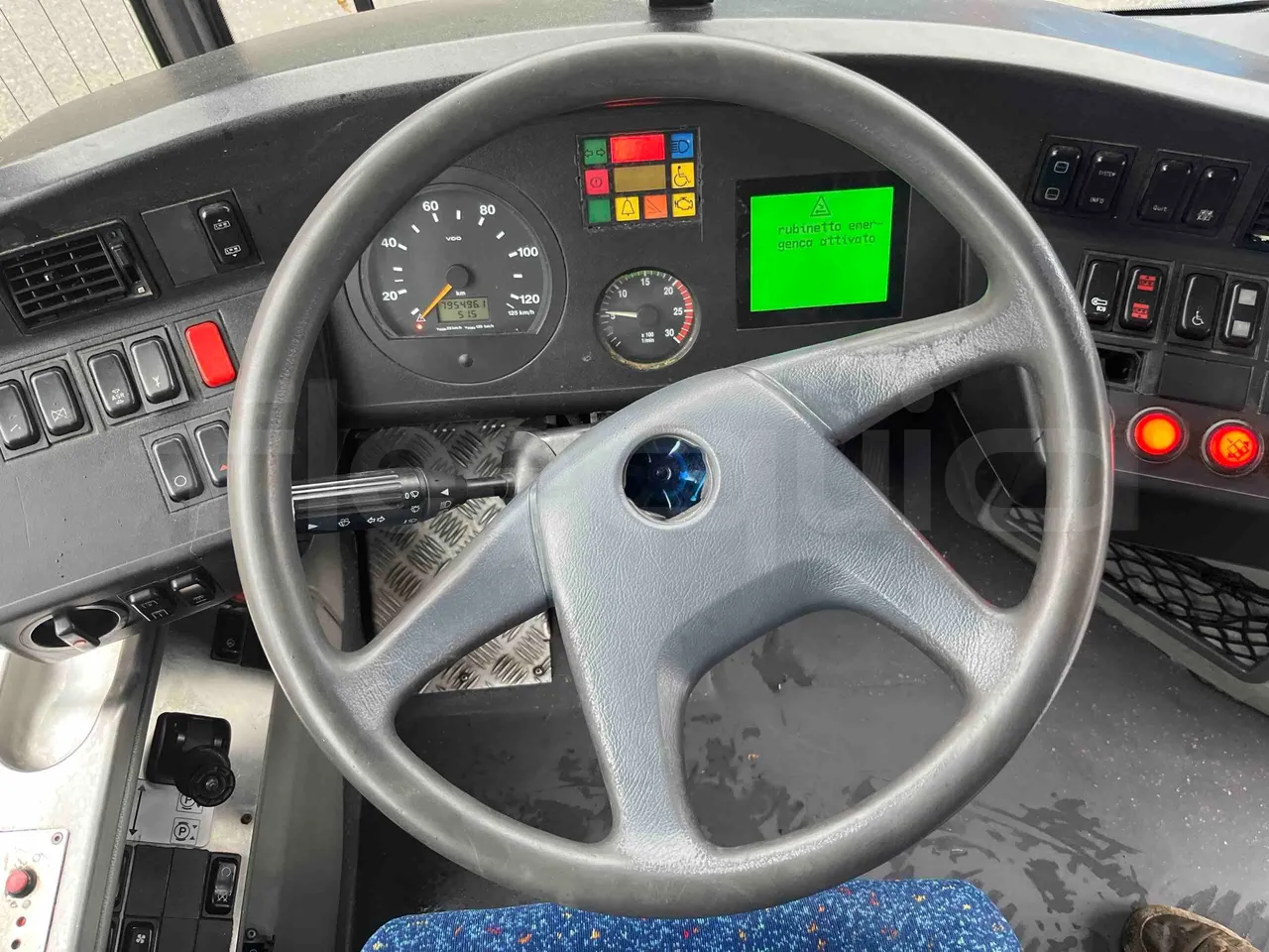 Mercedes-Benz Citaro G 0530 - Euro5 - 260kW - 17.940mt - steering wheel photo