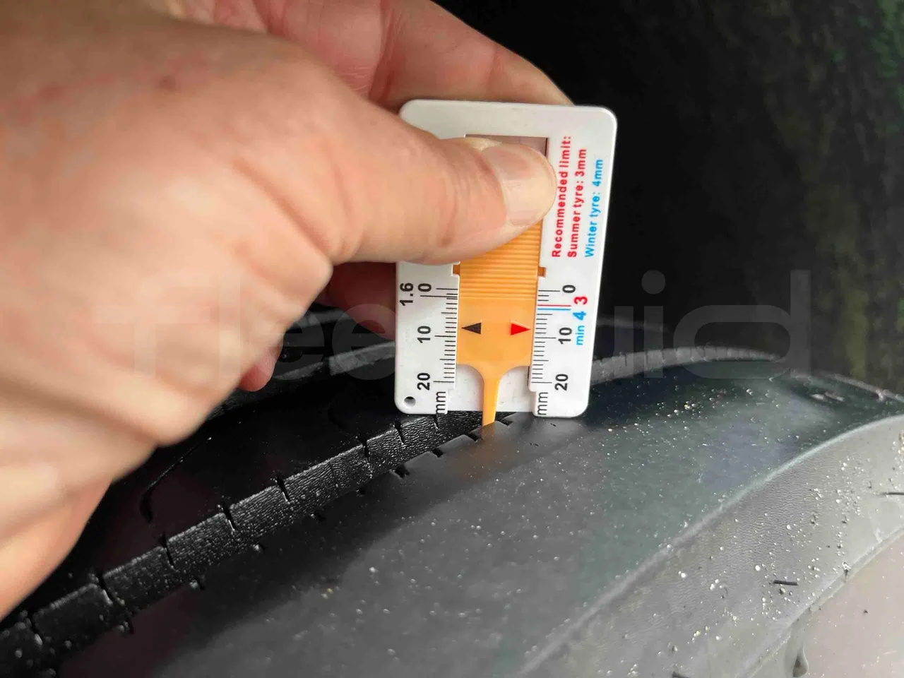 Mercedes-Benz Citaro G 0530 - Euro5 - 260kW - 17.940mt - rear left tire photo