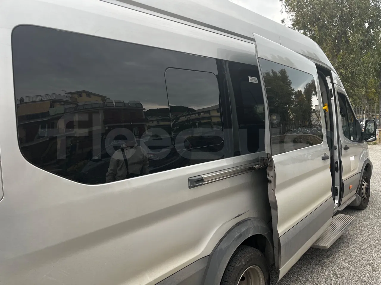 Ford Transit FBD -  Euro6 - 114kW - 6.704mt - jack and driver keys