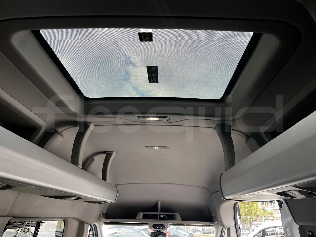 Ford Transit FBD -  Euro6 - 114kW - 6.704mt - roof hatch 1