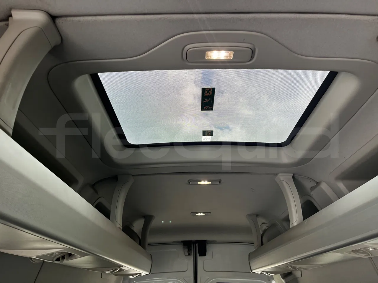 Ford Transit FBD -  Euro6 - 114kW - 6.704mt - roof hatch 2