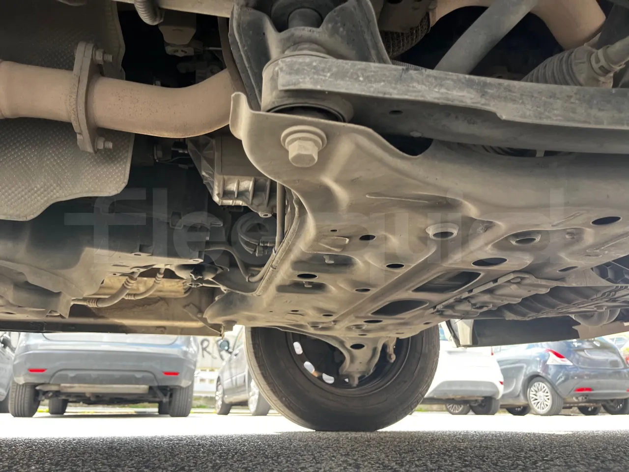 Ford Transit FBD -  Euro6 - 114kW - 6.704mt - front axle left side