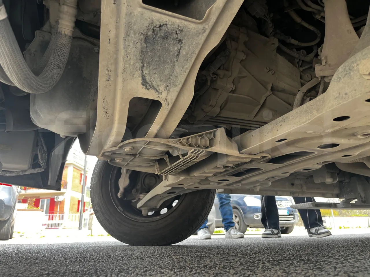 Ford Transit FBD -  Euro6 - 114kW - 6.704mt - front axle right side