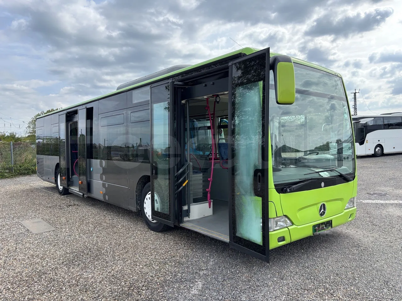 Mercedes-Benz Citaro - 3/4 Front Right Side Doors Open