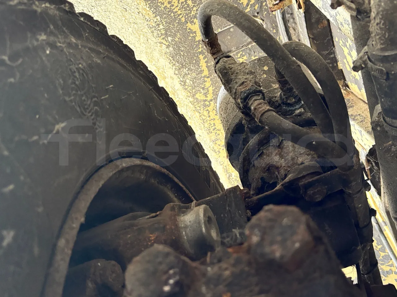 Mercedes-Benz Citaro - Second Axle Caliper Brakes Left Side