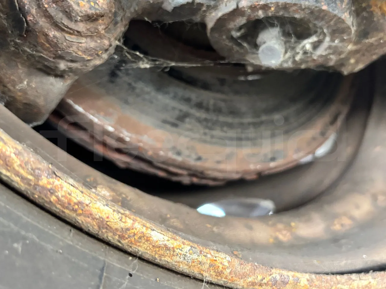 Mercedes-Benz Citaro - First Axle Discs Right Side