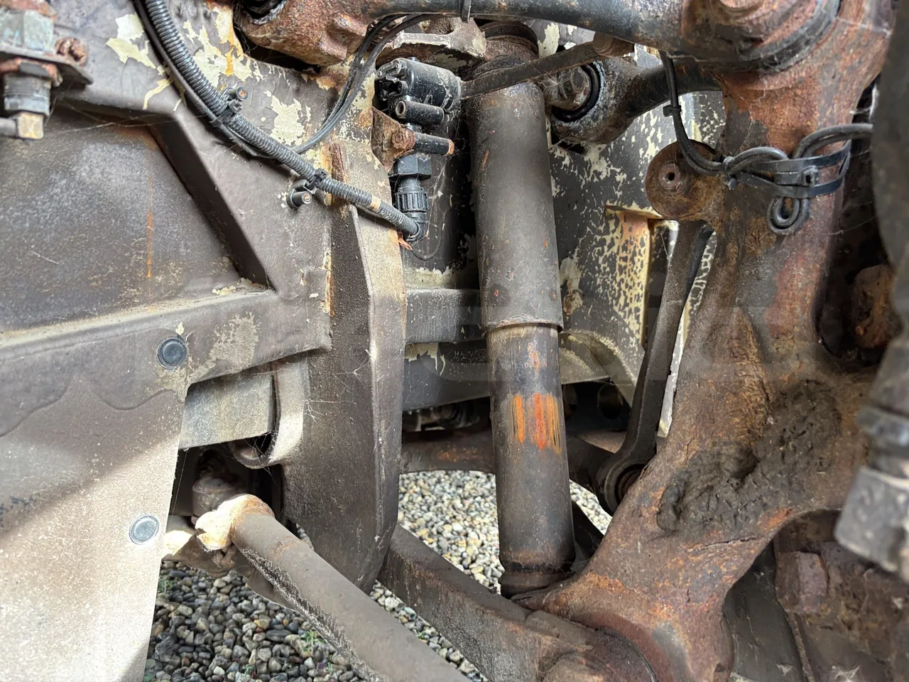 Mercedes-Benz Citaro - First Axle Shock Absorbers Left Side