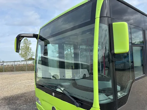 Mercedes-Benz Citaro - Windscreen From Left Side