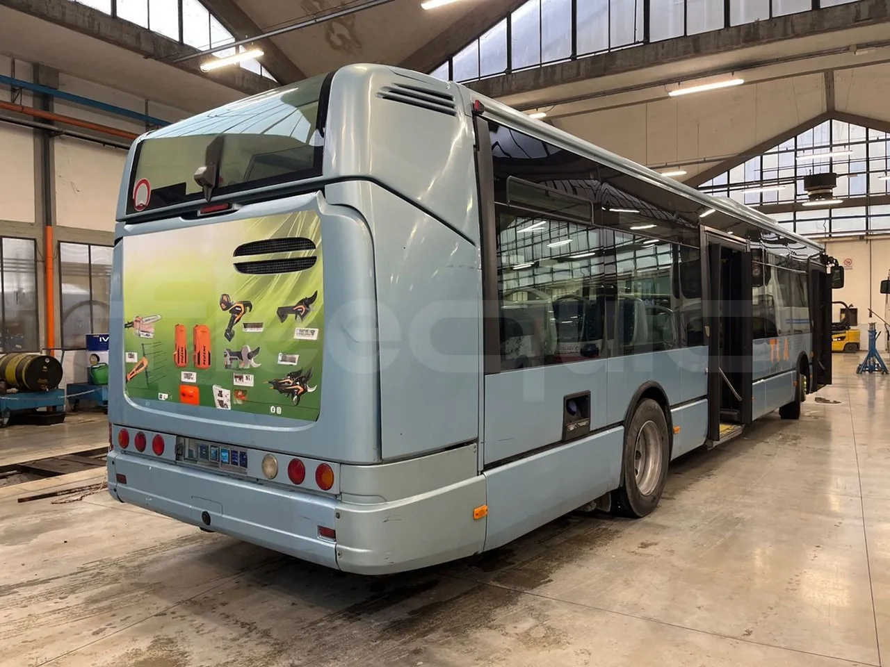 Iveco Citelis PS09D1/C/96 - EUR5 - 213kW - 11.990m - 3/4 right rear doors open