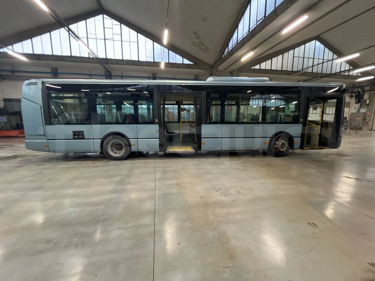 Iveco Citelis PS09D1/C/96 - EUR5 - 213kW - 11.990m - right side doors open