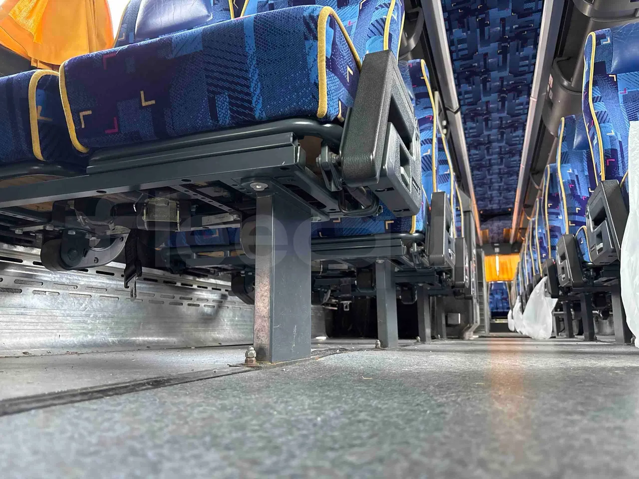 Bova B V Futura FHD FHD - Euro5 - 315kW - 13.580mt - seat brackets photo