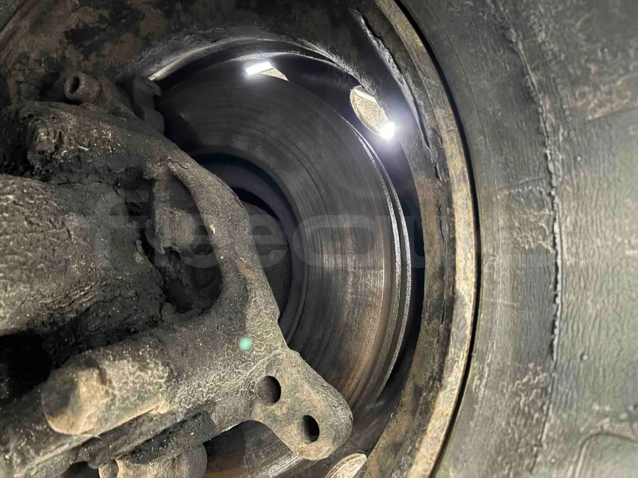 Bova B V Futura FHD FHD - Euro5 - 315kW - 13.580mt - axel 3  discs right