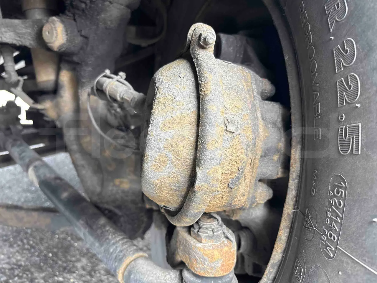 Bova B V Futura FHD FHD - Euro5 - 315kW - 13.580mt - front brake calipers left