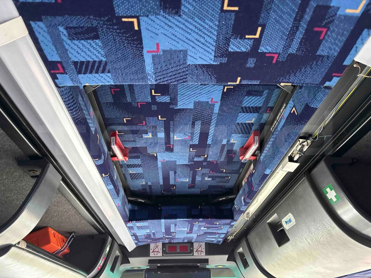 Bova B V Futura FHD FHD - Euro5 - 315kW - 13.580mt - roof hatch 1