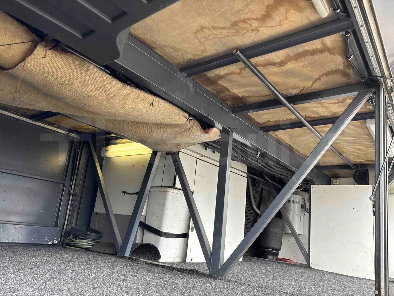 Bova B V Futura FHD FHD - Euro5 - 315kW - 13.580mt - internal frame rust check