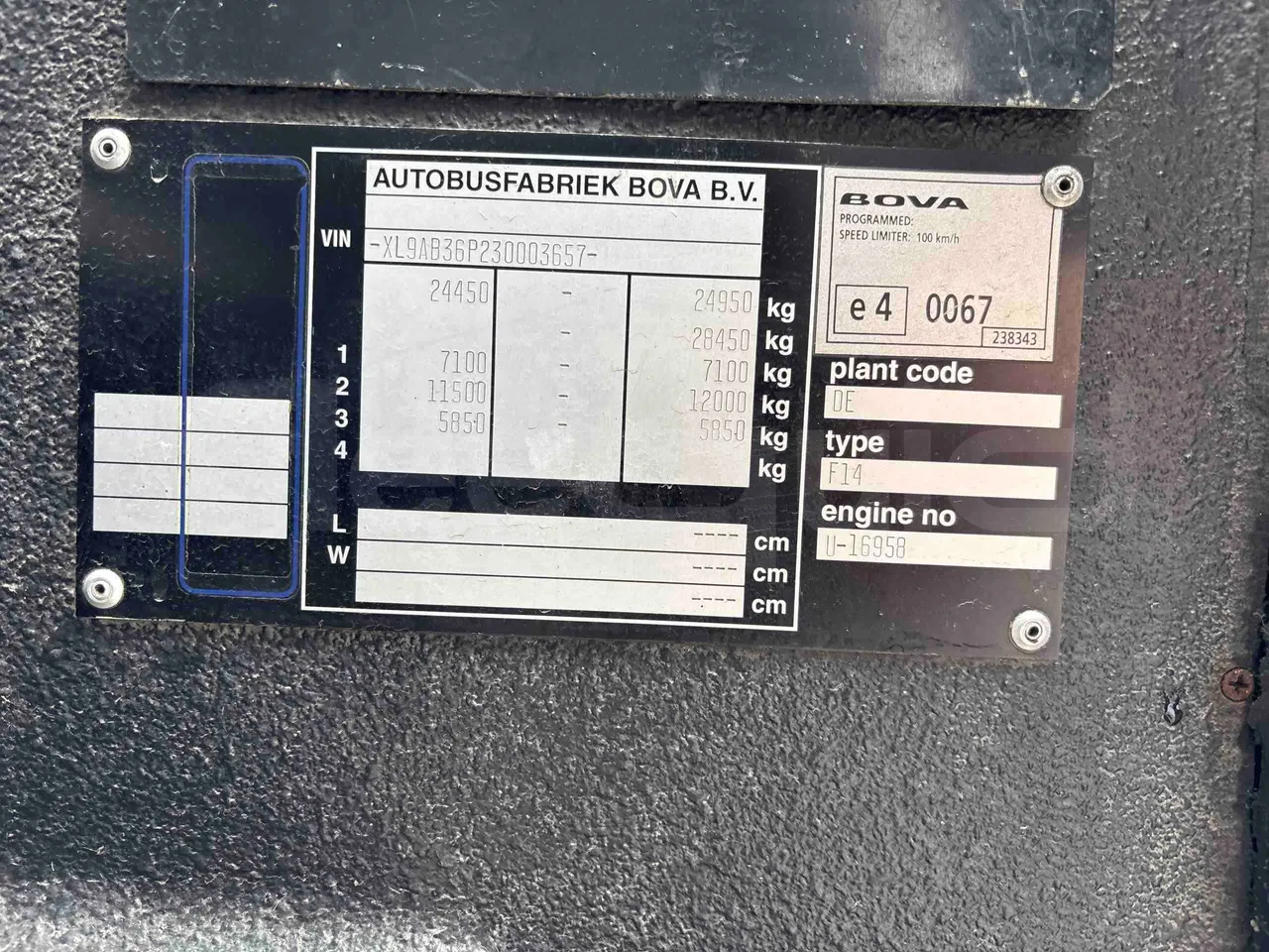 Bova B V Futura FHD FHD - Euro5 - 315kW - 13.580mt - vehicle plate photo