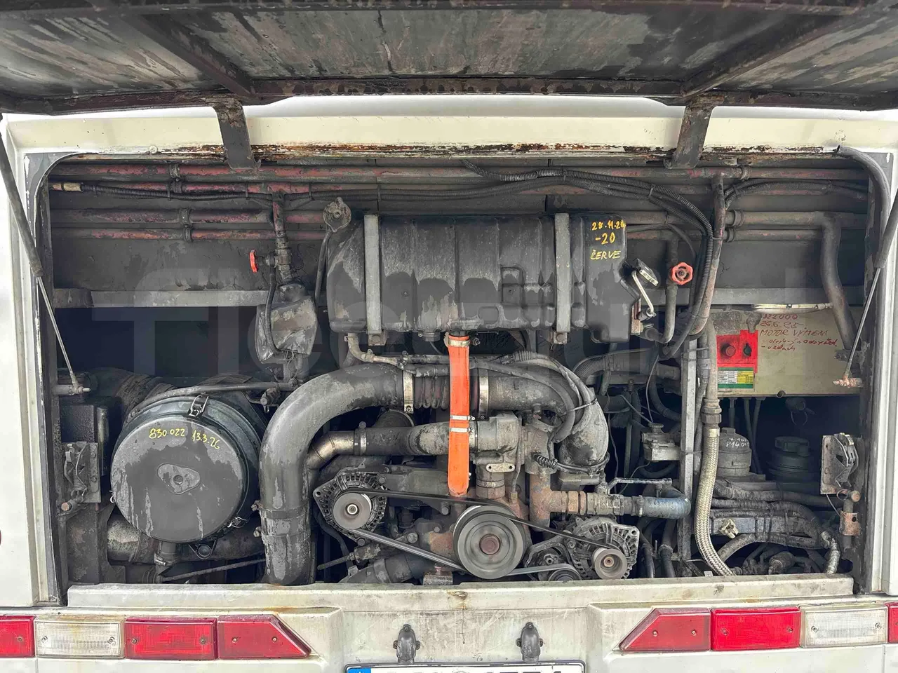 Bova B V Futura FHD FHD - Euro5 - 315kW - 13.580mt - rear hatch open