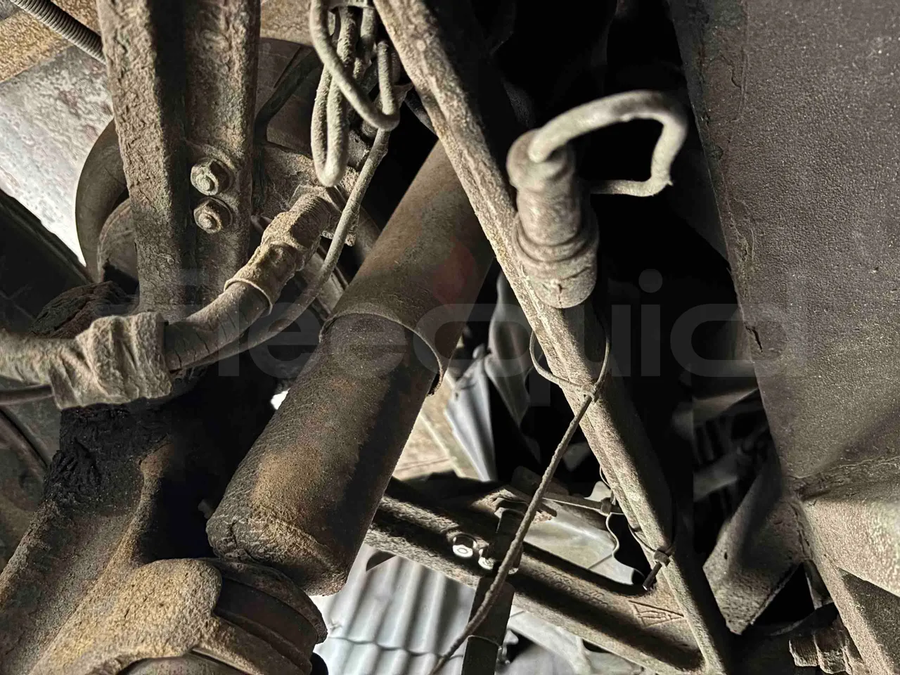 Bova B V Futura FHD FHD - Euro5 - 315kW - 13.580mt - axel 3 shock absorbers 1 right