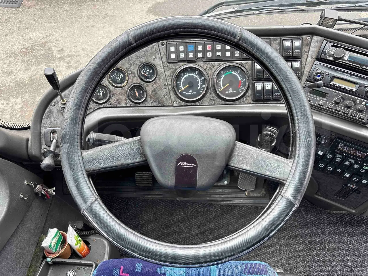 Bova B V Futura FHD FHD - Euro5 - 315kW - 13.580mt - steering wheel photo