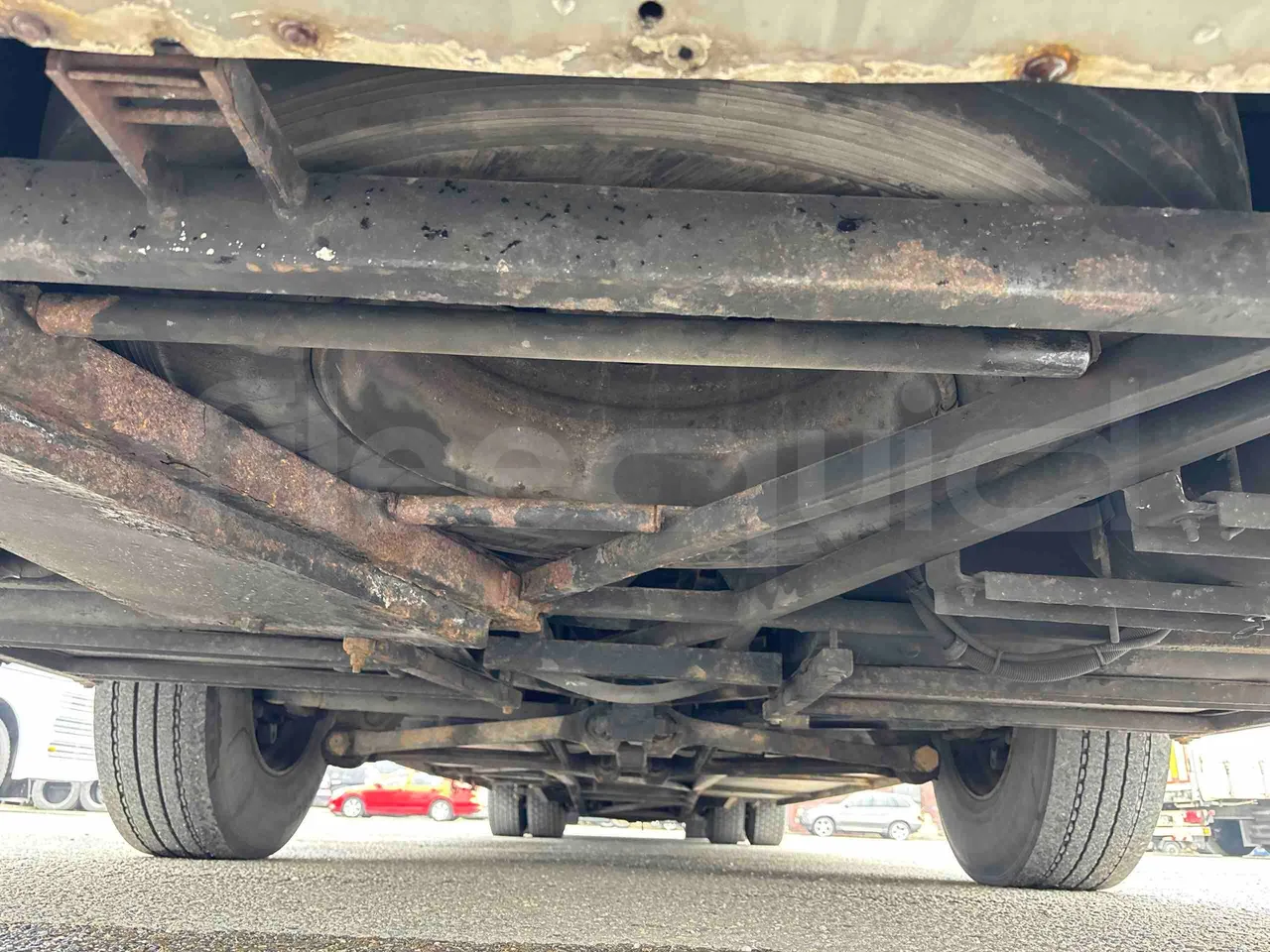 Bova B V Futura FHD FHD - Euro5 - 315kW - 13.580mt - front undercarriage from front