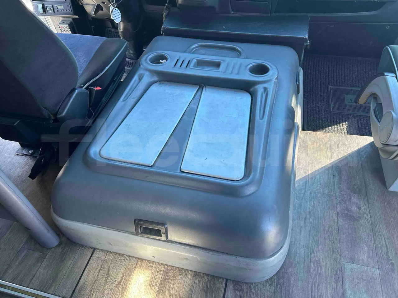 Indcar Mago 2 M2IV M23 - Euro6 - 162kW - 8.803mt - floor hatches photo