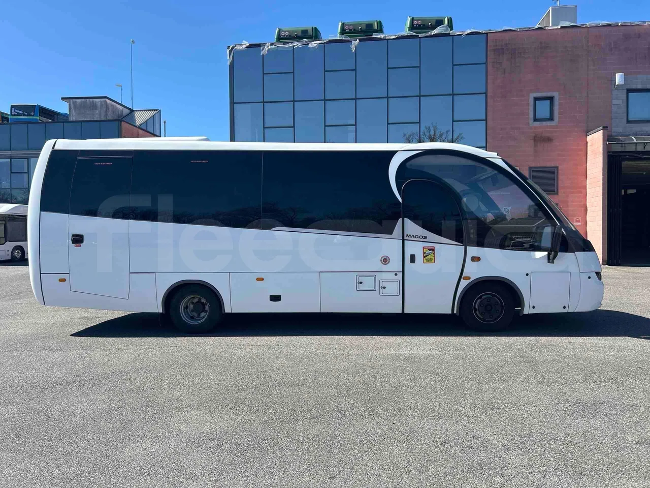 Indcar Mago 2 M2IV M23 - Euro6 - 162kW - 8.803mt - right side doors closed