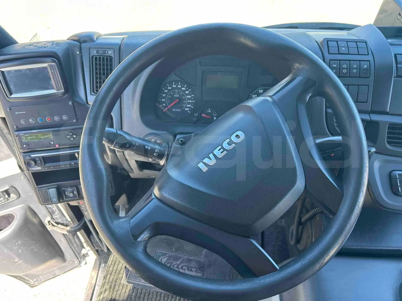 Indcar Mago 2 M2IV M23 - Euro6 - 162kW - 8.803mt - steering wheel photo