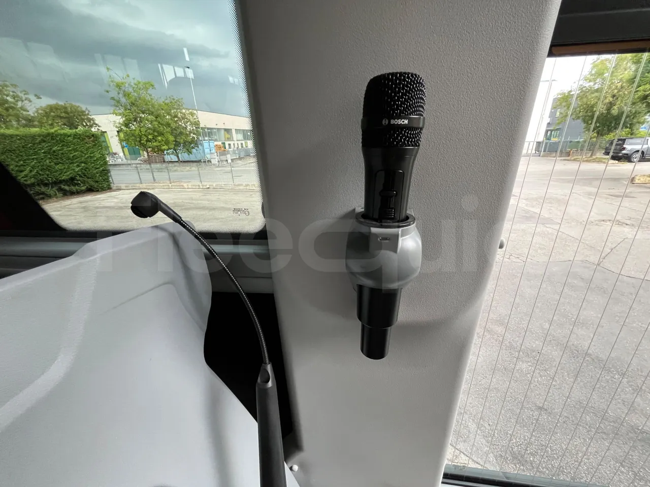 Man Lion's Coach J0AAB -EUR6 -309kW -12.101m - driver microphone accessories photo