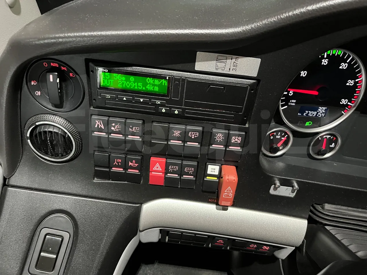 Man Lion's Coach J0AAB -EUR6 -309kW -12.101m - onboard devices 1