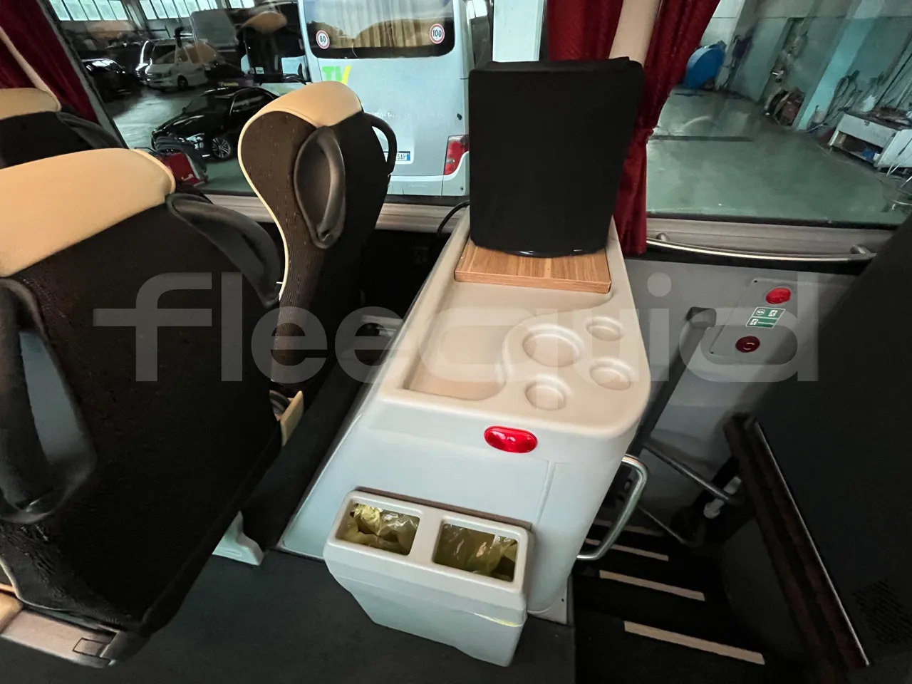 Man Lion's Coach J0AAB -EUR6 -309kW -12.101m - coffee machine accessories